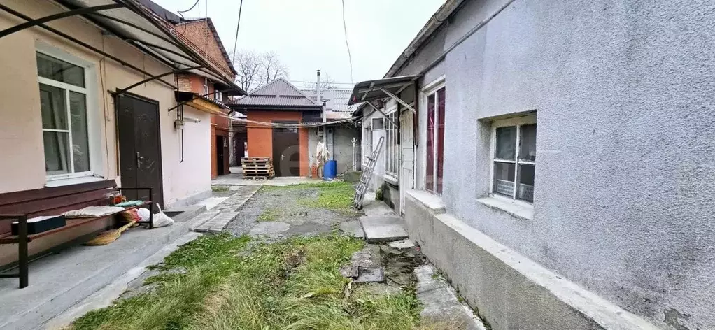 6-к кв. Северная Осетия, Владикавказ ул. Кирова, 27 (80.0 м) - Фото 0