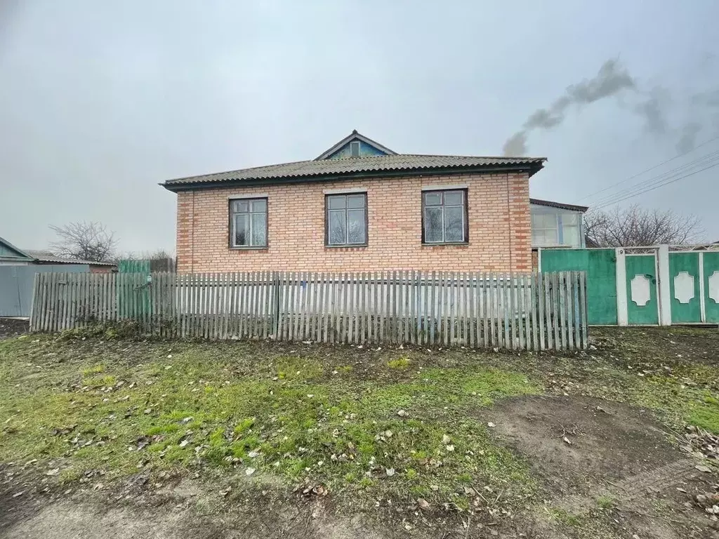 Дом в Ростовская область, Миллеровский район, Волошино сл. Степная ... - Фото 1