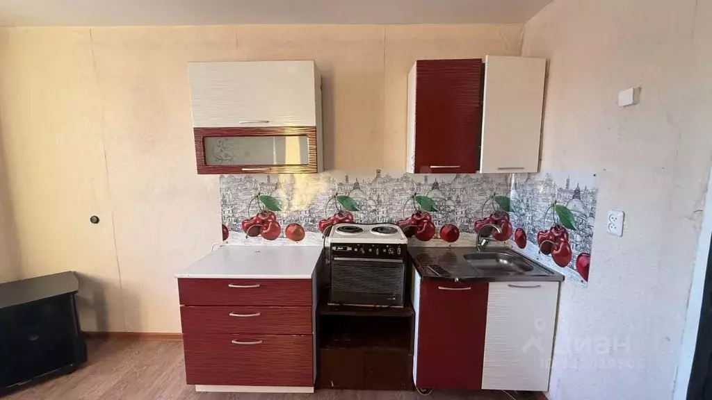 Комната Курганская область, Курган ул. Бажова, 67 (13.0 м) - Фото 1