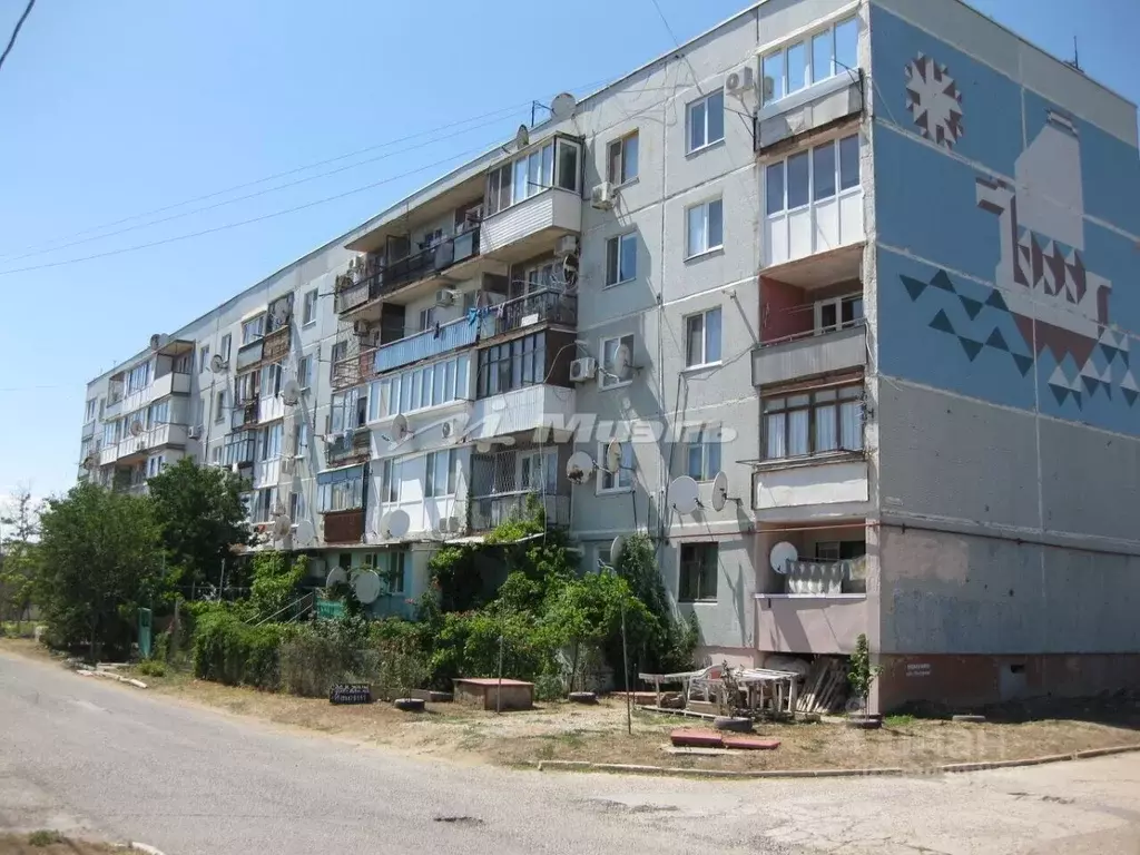 1-к кв. Крым, Сакский район, с. Штормовое ул. Ленина, 6 (38.2 м) - Фото 1