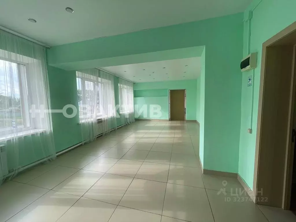 Помещение свободного назначения в Новосибирская область, Краснозерское ... - Фото 1