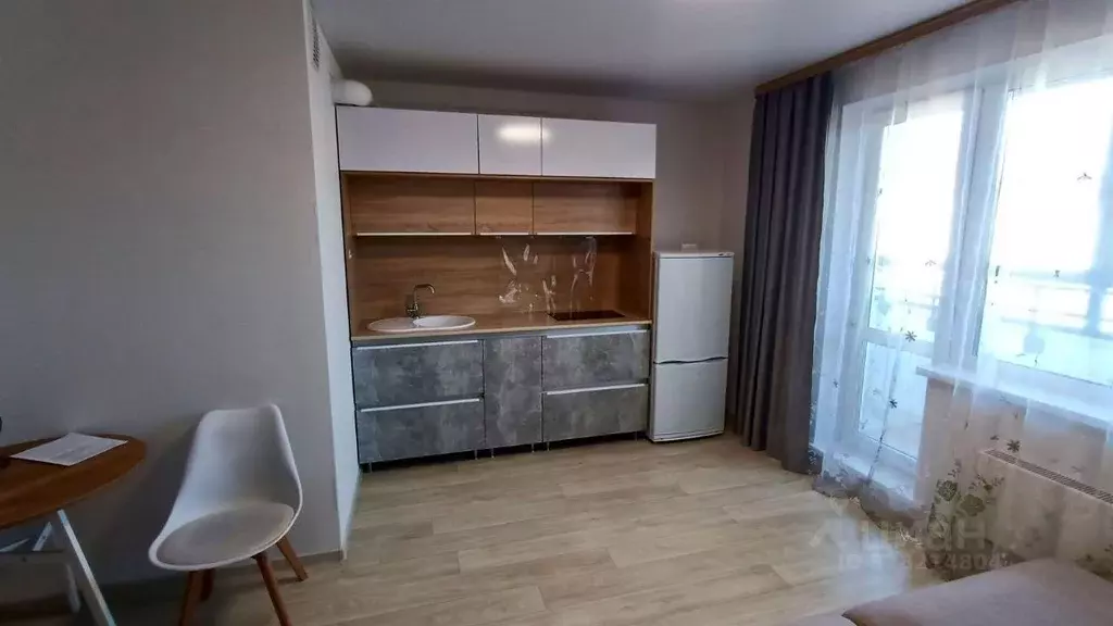 Студия Курганская область, Курган Заозерный жилрайон, 7-й мкр, 28 ... - Фото 1