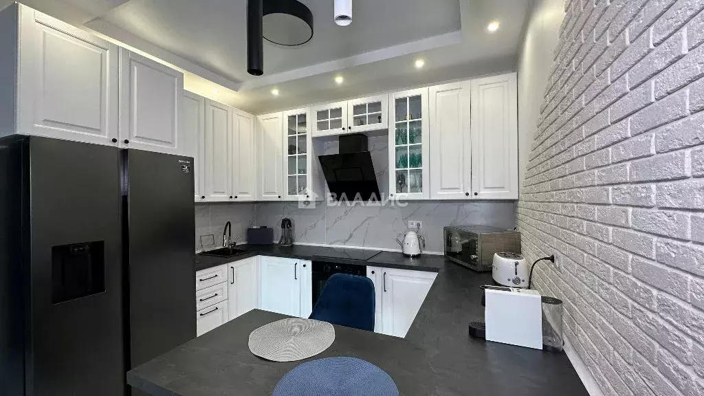 Продается 3-комнатная квартира - Фото 2