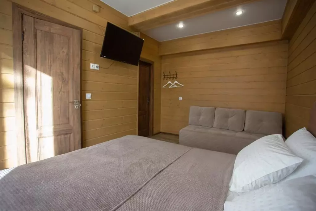 Комната Бурятия, Тункинский район, пос. Аршан ул. Братьев Домышевых, ... - Фото 1