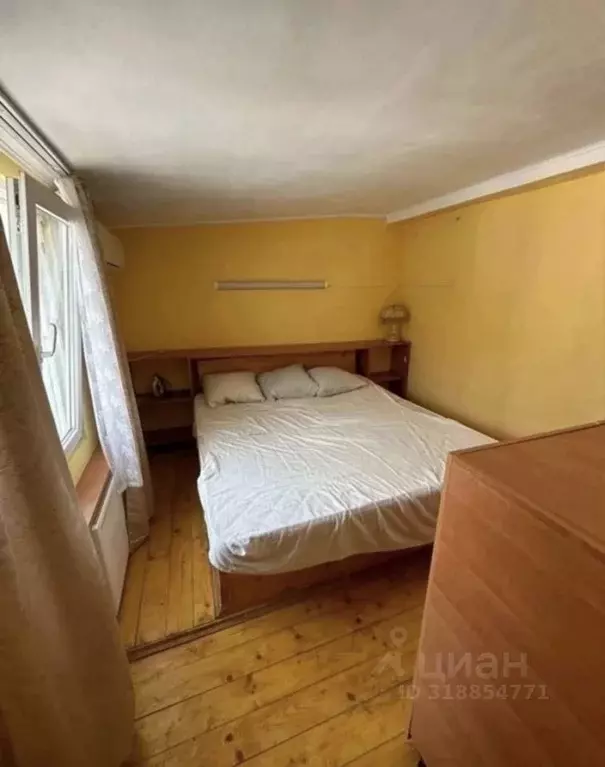2-к кв. Крым, Феодосия ул. Русская, 65 (24.0 м) - Фото 0