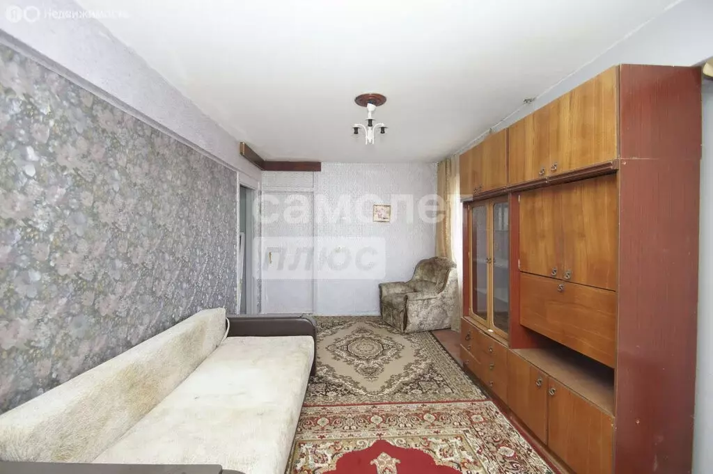 2-комнатная квартира: Омск, улица Малиновского, 11 (44 м) - Фото 1
