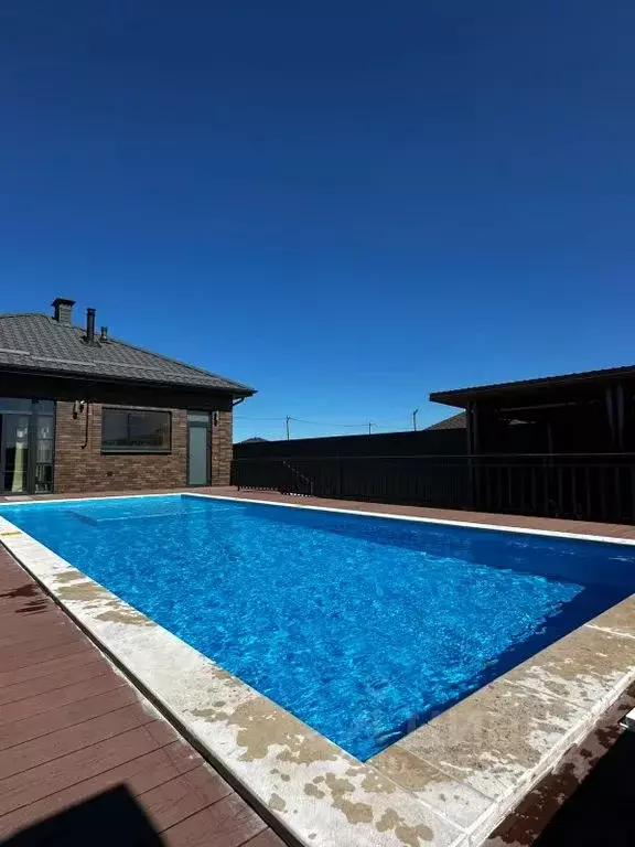 Дом в Ставропольский край, Предгорный муниципальный округ, пос. ... - Фото 1