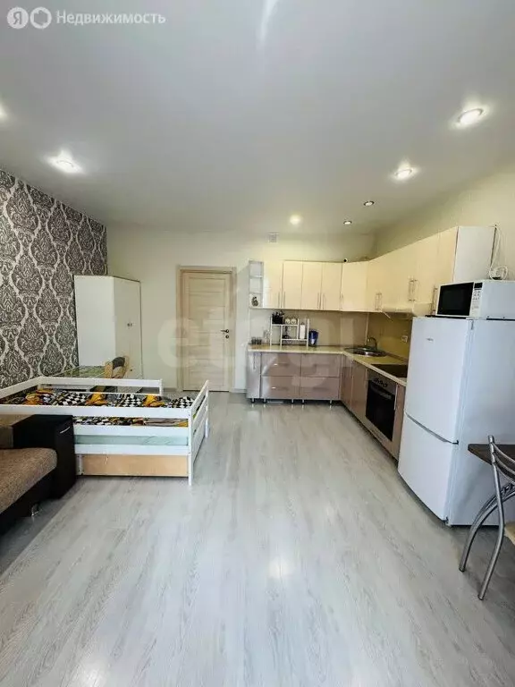 Квартира-студия: Казань, улица Азата Аббасова, 7 (29.9 м) - Фото 0
