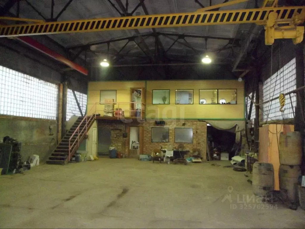 Склад в Коми, Ухта пос. УРМЗ, ул. Печорская, 57с7 (570 м) - Фото 1