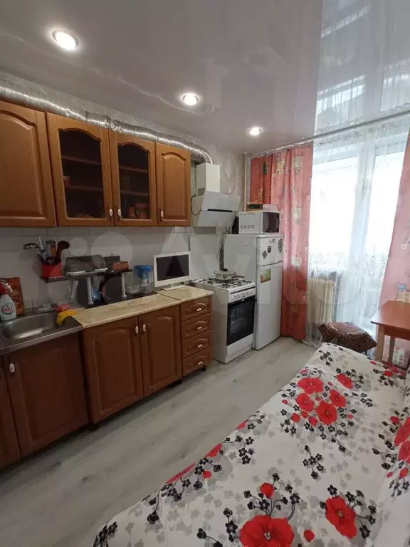 1-к. квартира, 40 м, 1/3 эт. - Фото 0