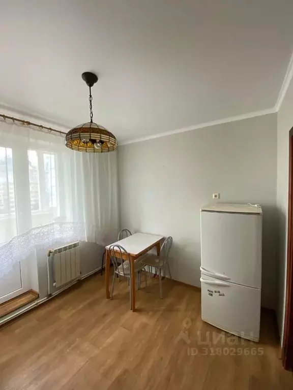 2-к кв. Белгородская область, Белгород ул. Есенина, 44а (61.4 м) - Фото 1