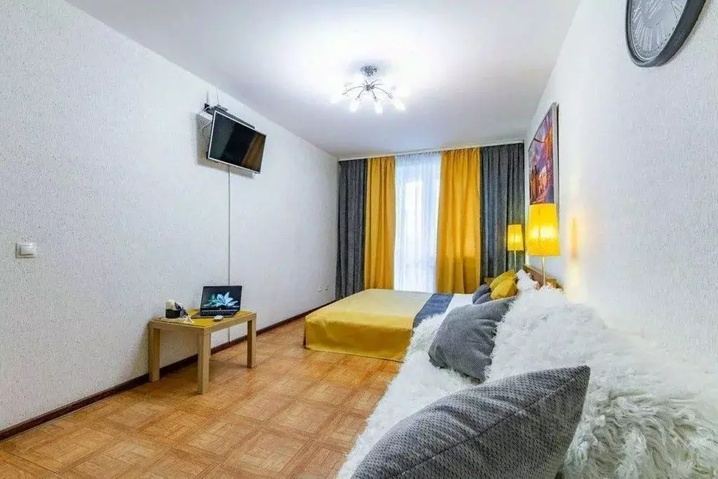1-к кв. Свердловская область, Екатеринбург ул. Куйбышева, 21 (51.0 м) - Фото 2