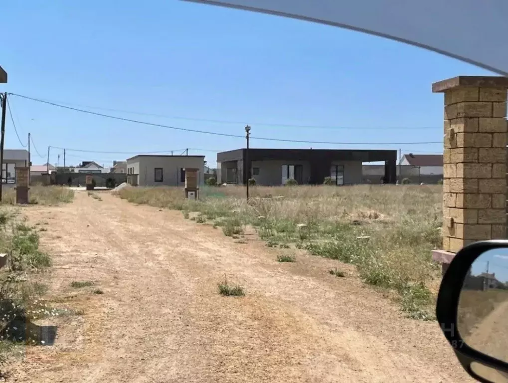 Участок в Крым, Сакский район, с. Уютное ул. Садовая (18.0 сот.) - Фото 1