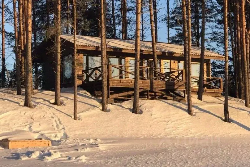 Дом в Карелия, Суоярвский муниципальный округ, Инжунаволок тер.  (55 ... - Фото 1