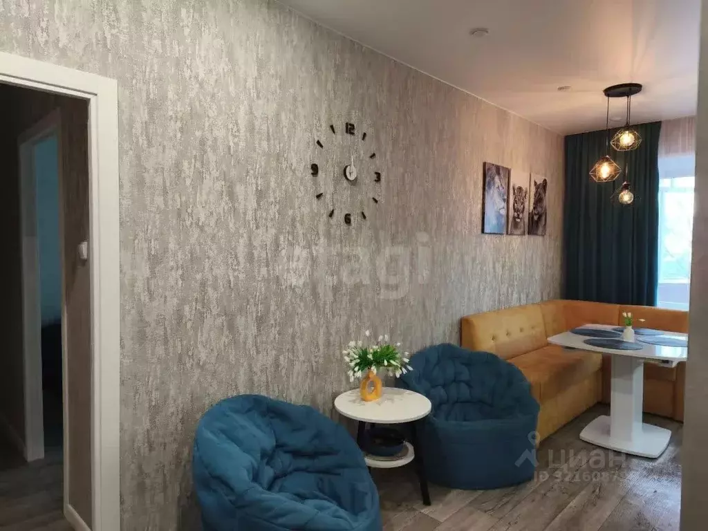 3-к кв. Ханты-Мансийский АО, Лянтор Сургутский район, 4-й мкр, 10 ... - Фото 0