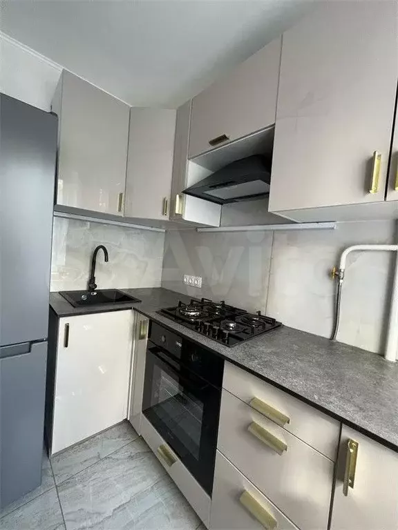 2-к. квартира, 45 м, 2/9 эт. - Фото 1