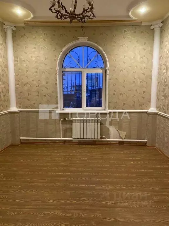 Дом в Новосибирская область, Новосибирск ул. Победы, 35 (250 м) - Фото 1