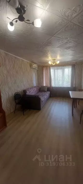 Комната Волгоградская область, Волгоград ул. 7-й Гвардейской, 6 (19.0 ... - Фото 0