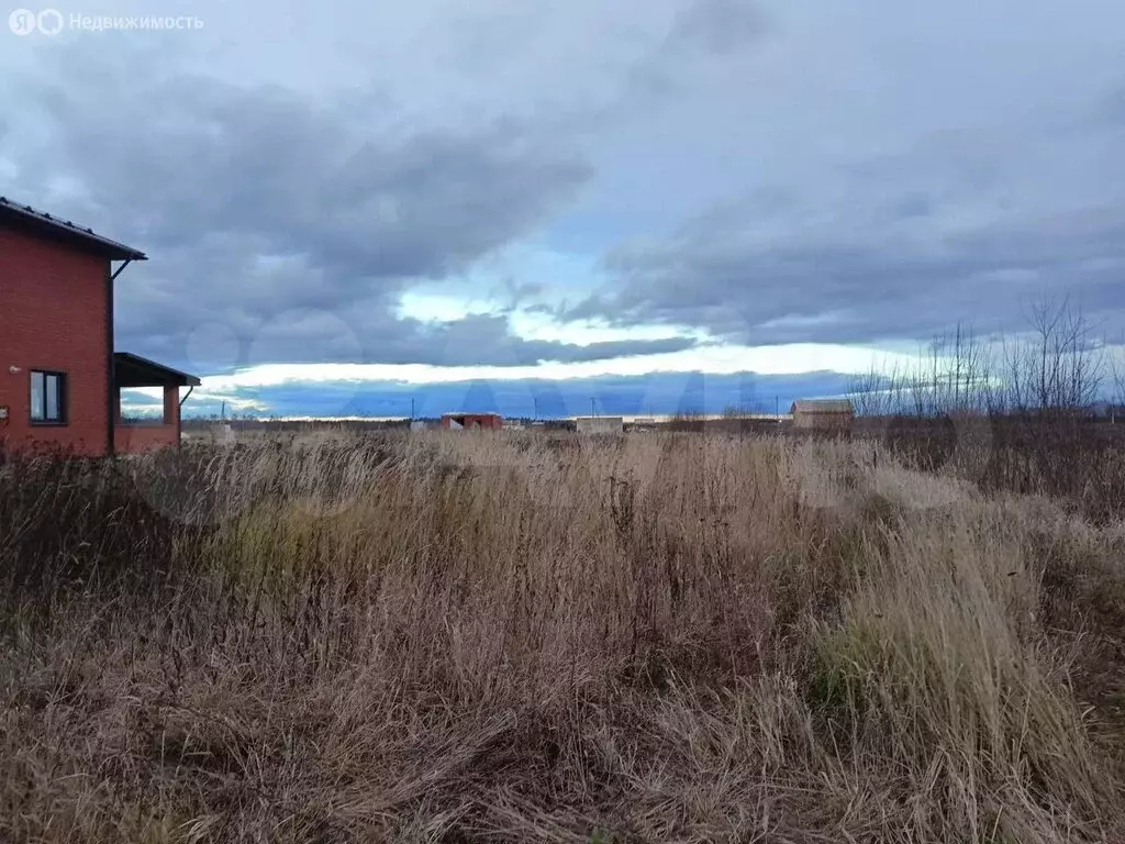 Участок в деревня Красный Городок, Восточная улица (16 м) - Фото 0