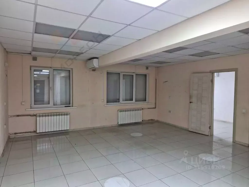 Помещение свободного назначения в Краснодарский край, Краснодар ул. ... - Фото 0