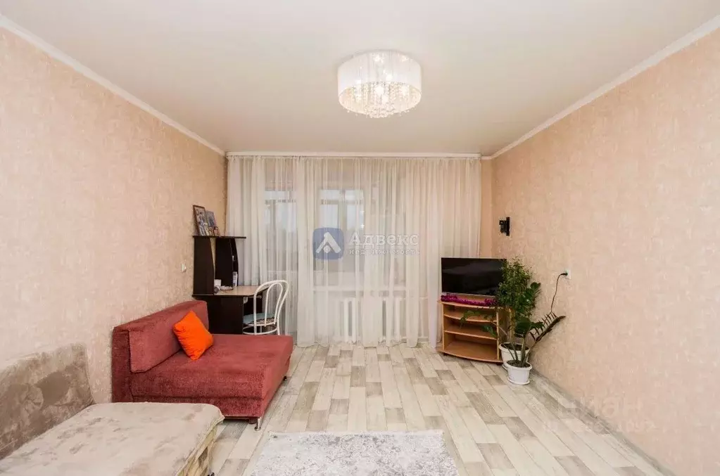2-к кв. Тюменская область, Тюмень ул. Дружбы, 159 (51.9 м) - Фото 0