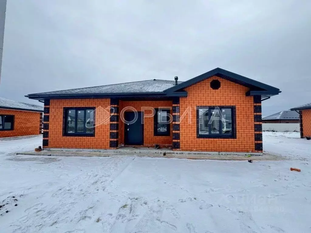 Дом в Тюменская область, Тюменский муниципальный округ, с. Перевалово, ... - Фото 1