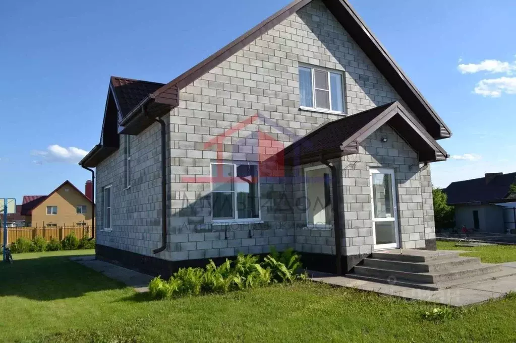 Коттедж в Белгородская область, Старый Оскол ул. Потуданская (155 м) - Фото 1