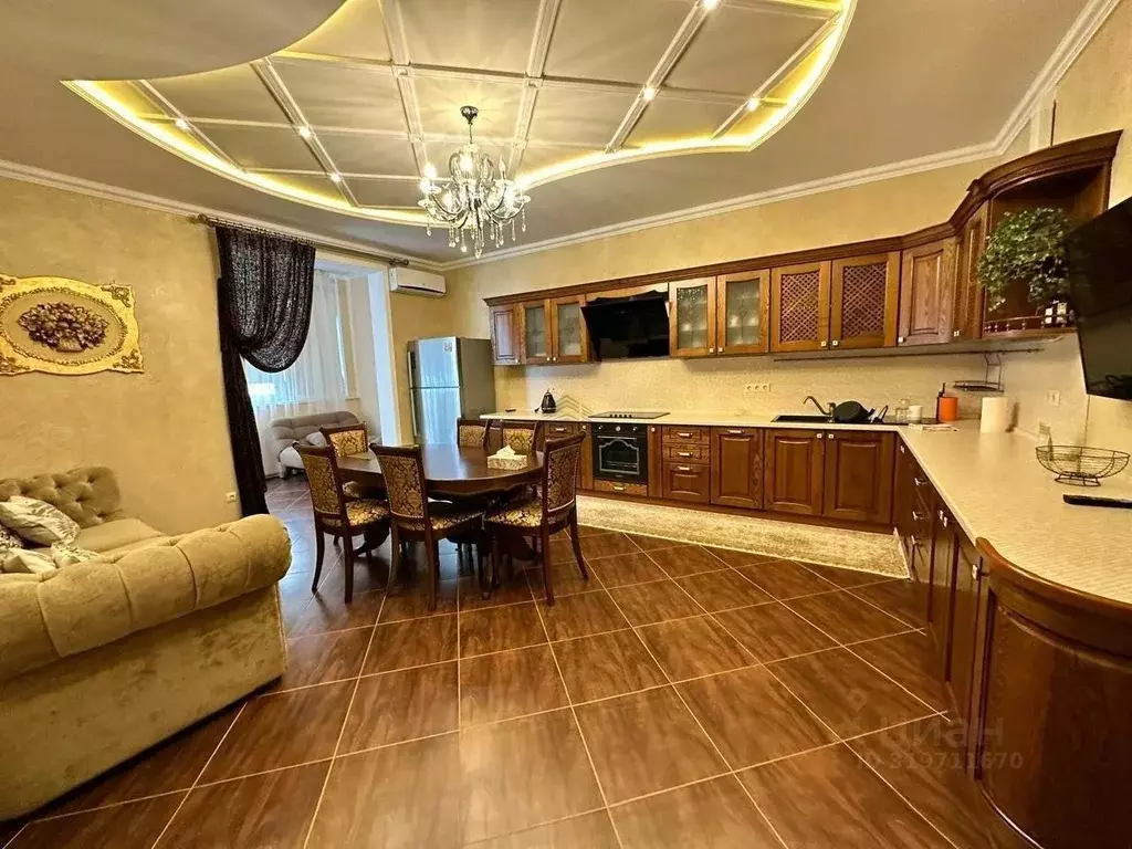 Квартира, 3 комнаты, 133 м - Фото 0