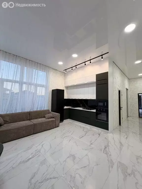 Дом в Мирное, улица Вити Коробкова, 11 (140 м) - Фото 2