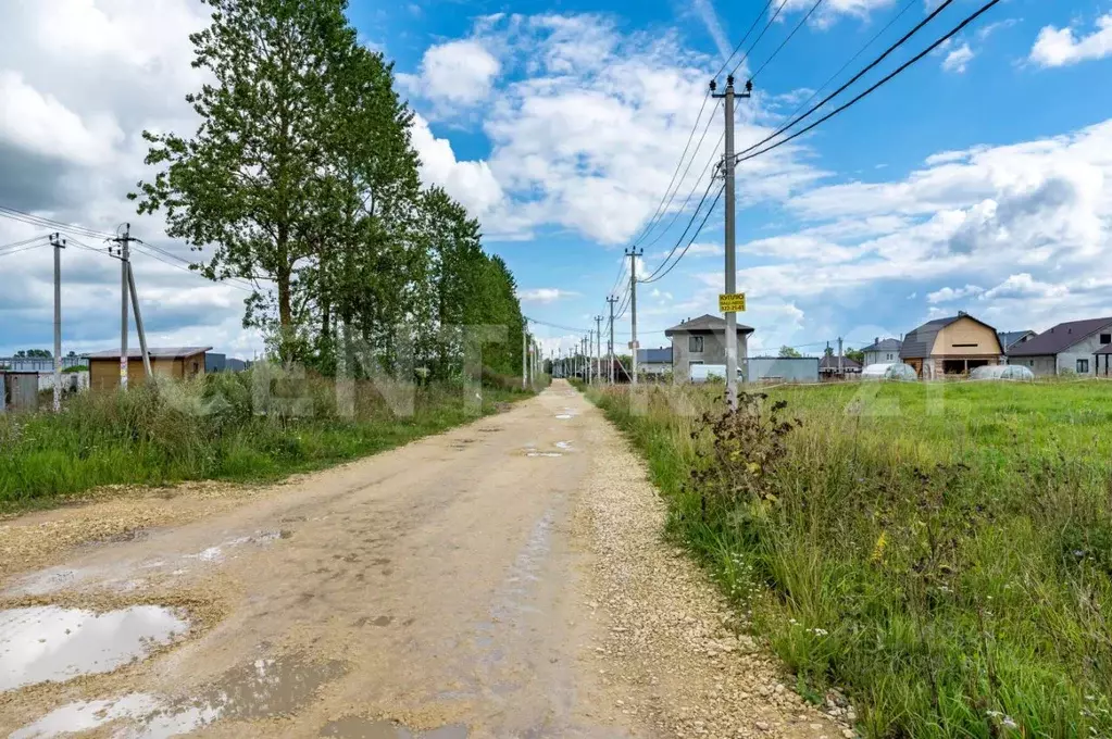 Участок в Ленинградская область, Гатчинский район, д. Большая ... - Фото 0