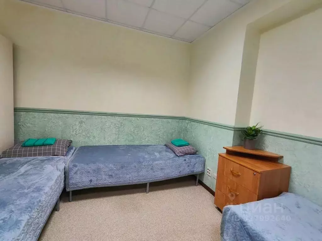 Комната Челябинская область, Миасс просп. Октября, 21 - Фото 1