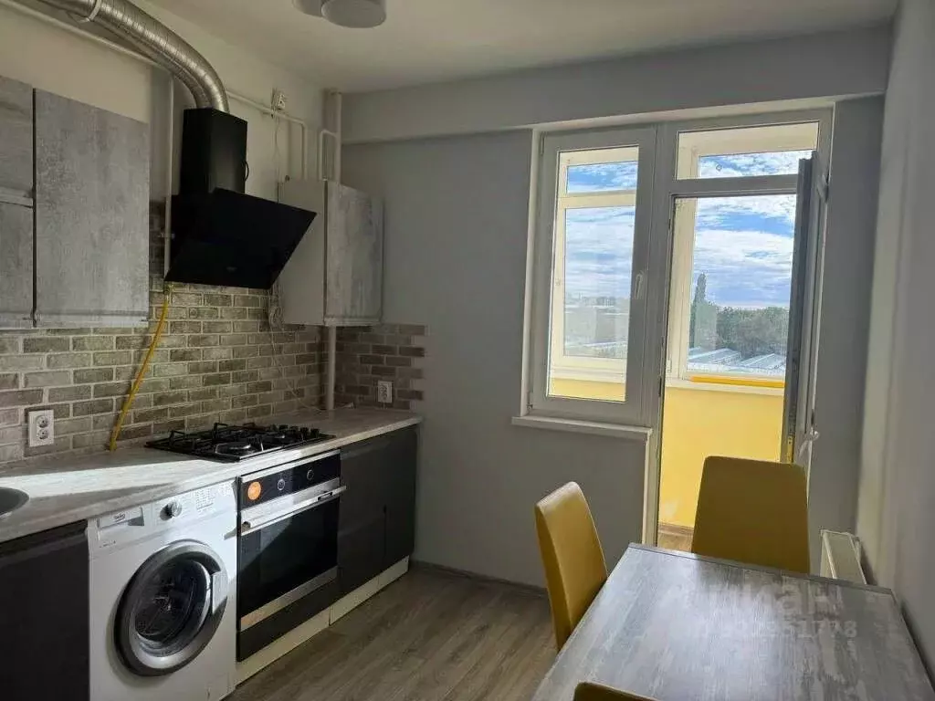 1-к кв. Крым, Симферополь ул. Севастопольская, 43Ж (35.0 м) - Фото 1