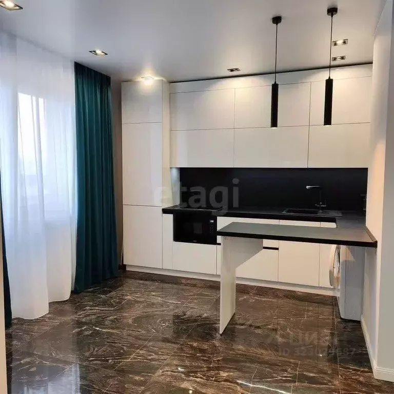 2-к кв. Хабаровский край, Хабаровск ул. Джамбула, 27/1 (66.6 м) - Фото 1