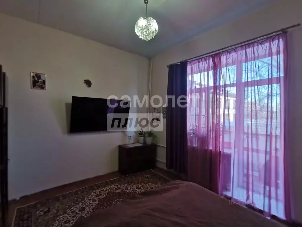 3-к кв. Свердловская область, Артемовский Заводская ул., 38А (67.5 м) - Фото 1