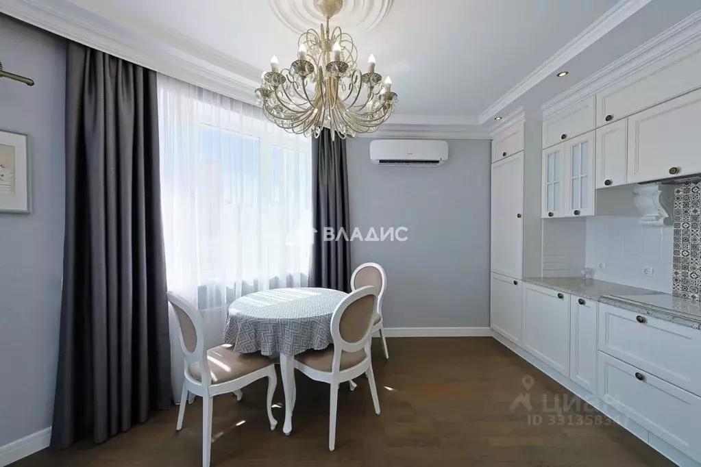 3-к кв. Калининградская область, Калининград ул. Юрия Гагарина, 99 ... - Фото 2