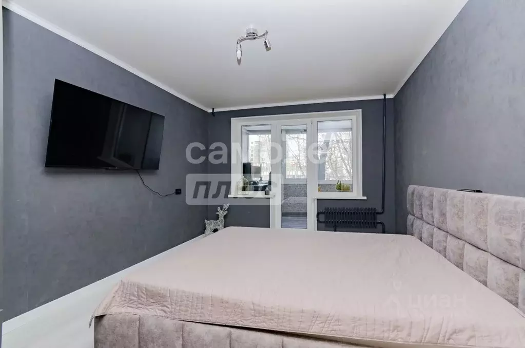 3-к кв. Челябинская область, Челябинск ул. Комарова, 135 (64.0 м) - Фото 0