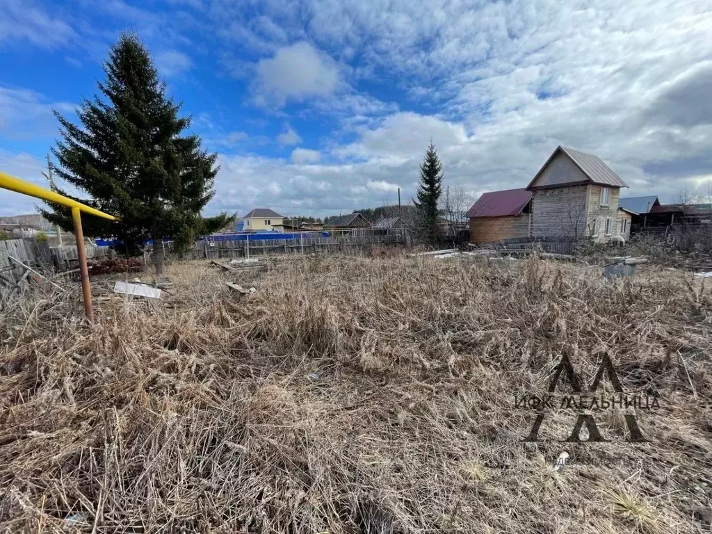 Участок в Свердловская область, Полевской городской округ, пос. ... - Фото 0