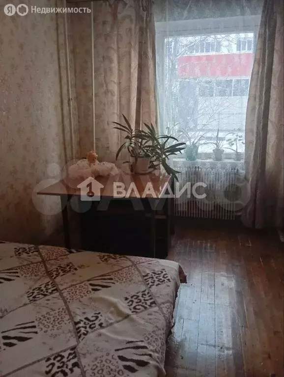 4-комнатная квартира: Белгород, улица Губкина, 25 (74 м) - Фото 1