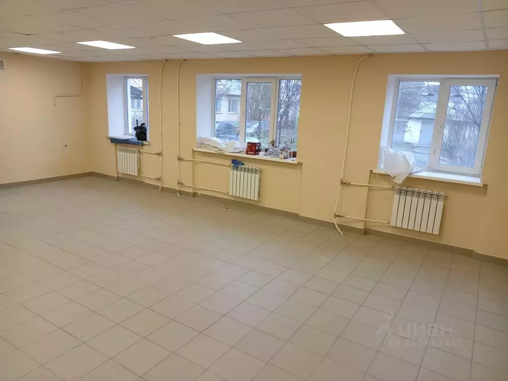 Помещение свободного назначения в Свердловская область, Верхняя Пышма ... - Фото 1