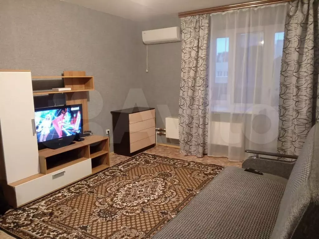 1-к. квартира, 40 м, 5/5 эт. - Фото 0