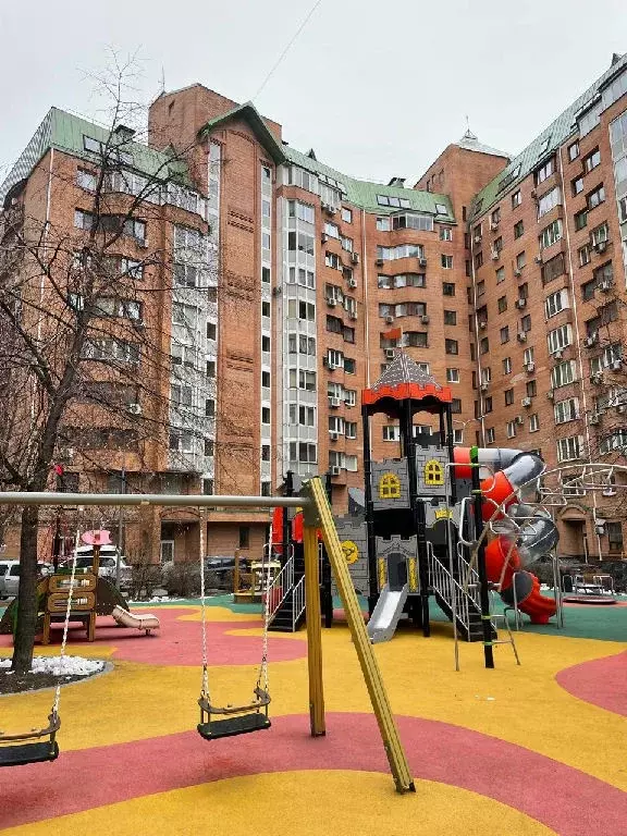 Продается 3-комнатная квартира - Фото 1
