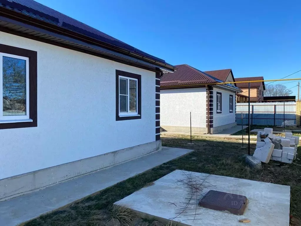 Дом в Краснодарский край, Темрюкский район, Краснострельское с/пос, ... - Фото 1