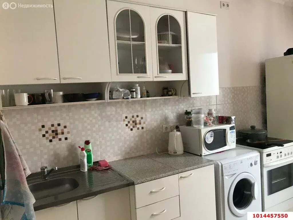 1-комнатная квартира: Краснодар, Кореновская улица, 2/1 (35 м) - Фото 1