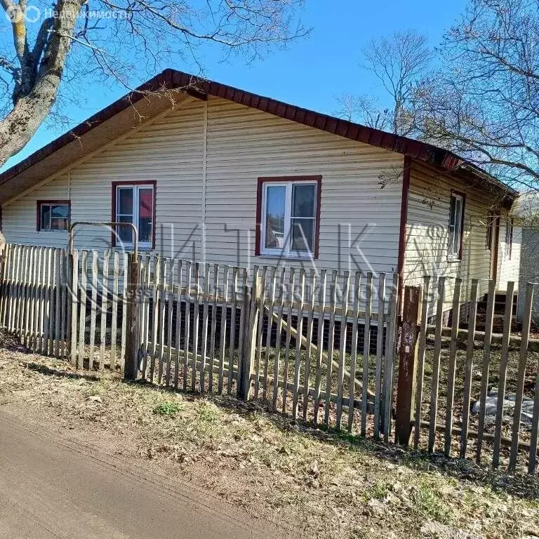 Дом в Псковская область, Гдовский муниципальный округ, деревня ... - Фото 1