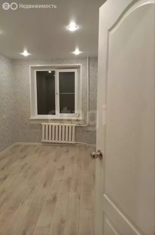 2-комнатная квартира: Тобольск, 6-й микрорайон, 37 (44 м) - Фото 1