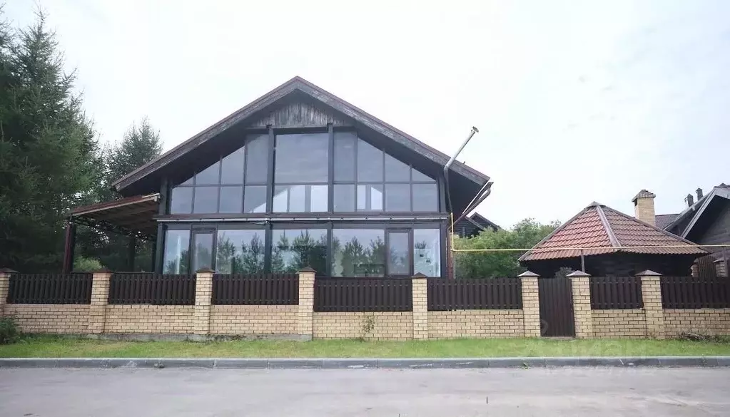 Дом в Пермский край, Добрянский муниципальный округ, Полазна рп ул. ... - Фото 1