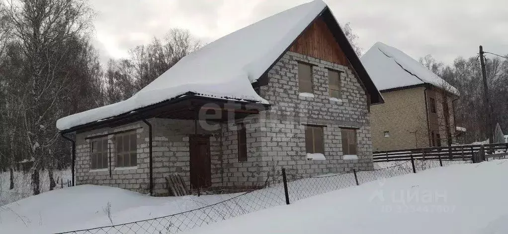 Дом в Алтайский край, Первомайский район, с. Жилино Луговая ул. (197 ... - Фото 1