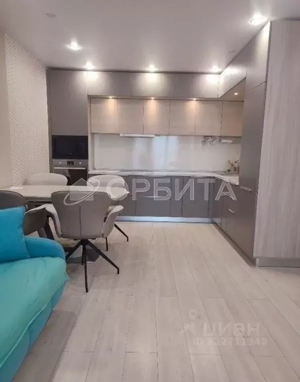 3-к кв. Тюменская область, Тюмень ул. Андрея Бушуева, 2 (72.5 м) - Фото 1