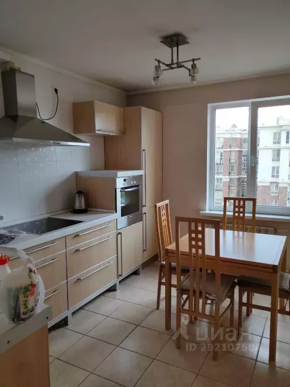 3-к кв. Санкт-Петербург Удельный просп., 35 (80.0 м) - Фото 0