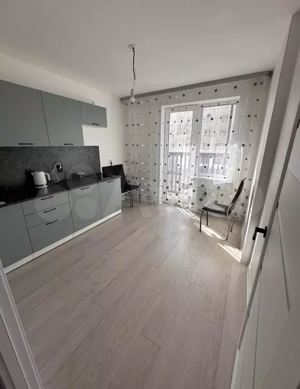 1-к. квартира, 34 м, 7/8 эт. - Фото 0